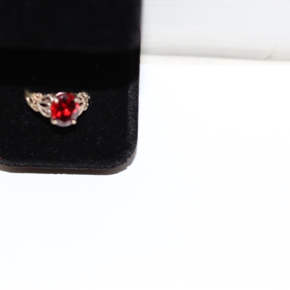 Vintage Sterling Ruby Glass solitaire ring - Picture 2 of 3